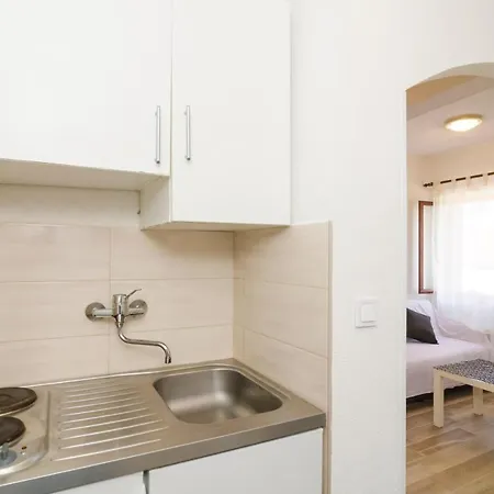 Vitorin - One-bedroom - Ground Floor * Sobra